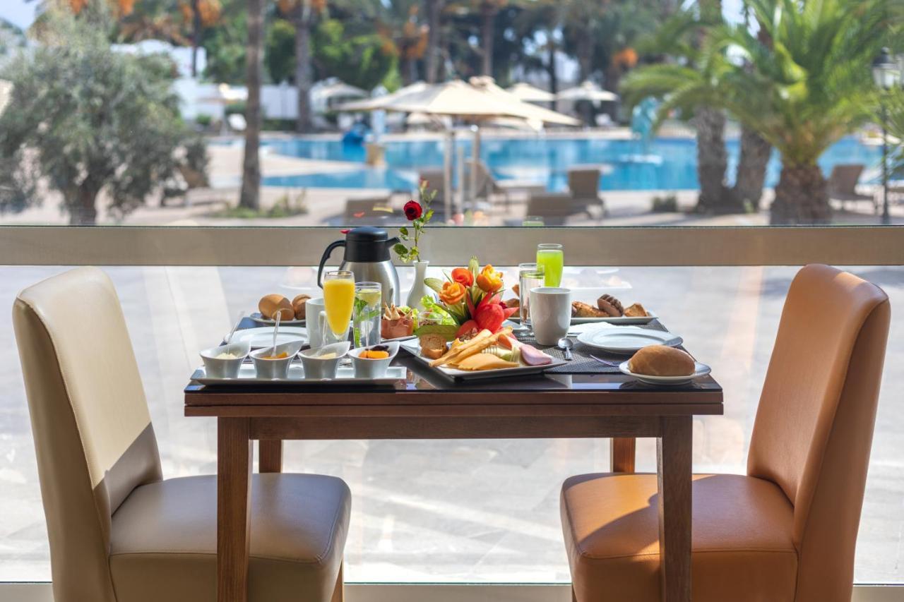 Steigenberger Marhaba Thalasso Hammamet Exterior foto Breakfast at a hotel